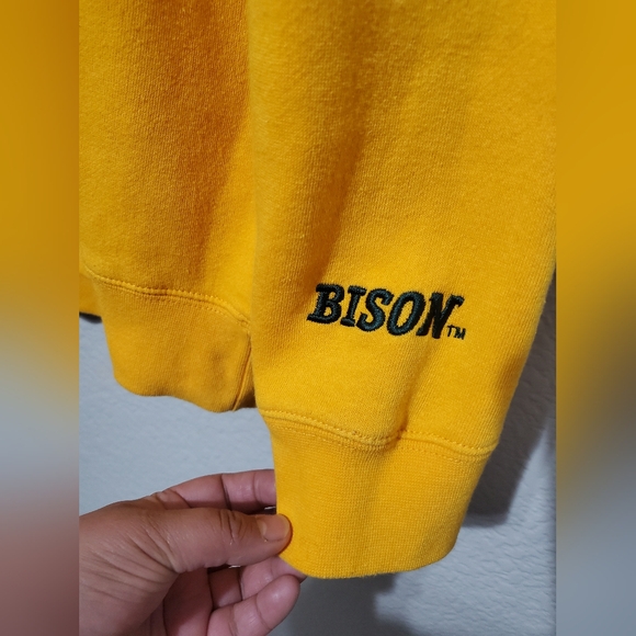Under Armour & E5 NDSU Bison Yellow Hoodie & Green Sweatshirt Size Medium - Picture 5 of 12